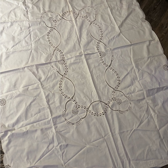 Vintage Linen White Tablecloth& Mismatched Napkins/ Vintage Linen lot - Picture 7 of 9